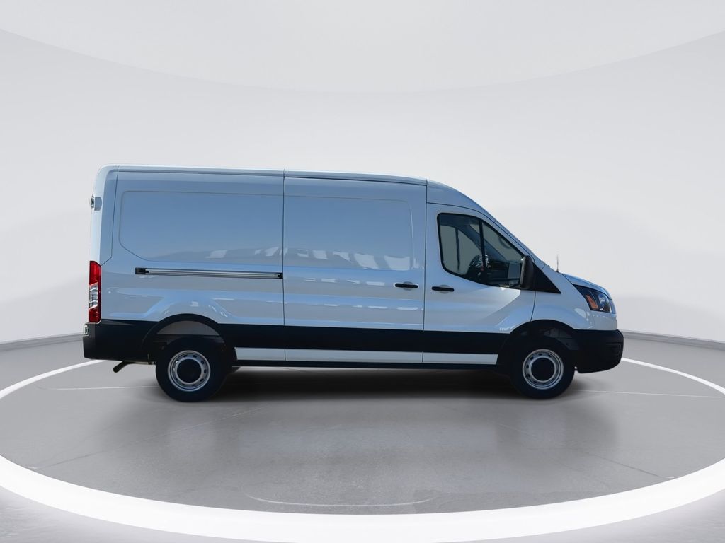 New 2026 Oxford White Ford Cargo Van image 4