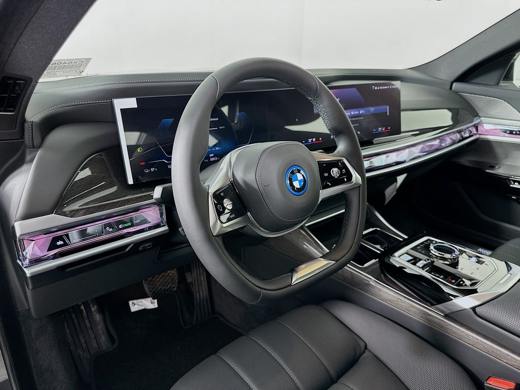 Thumbnail: 2026 BMW i7 - 9