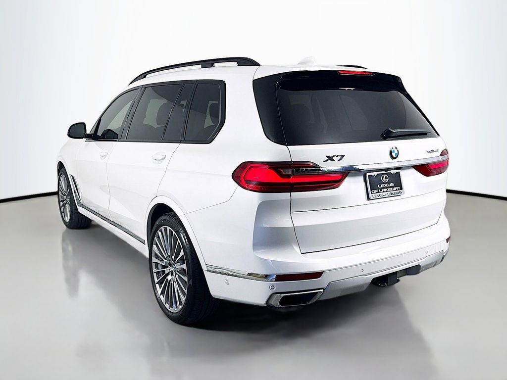 Thumbnail: 2021 BMW X7 - 7