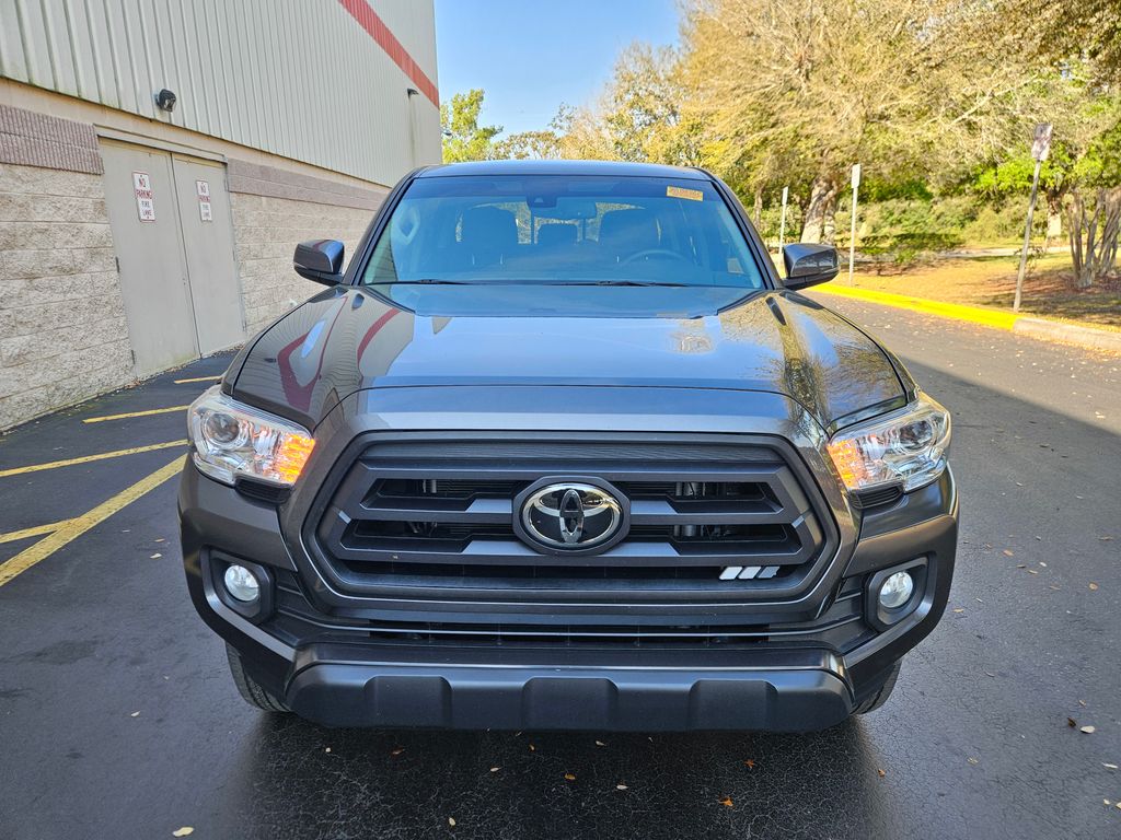 2022 Toyota Tacoma SR5 8