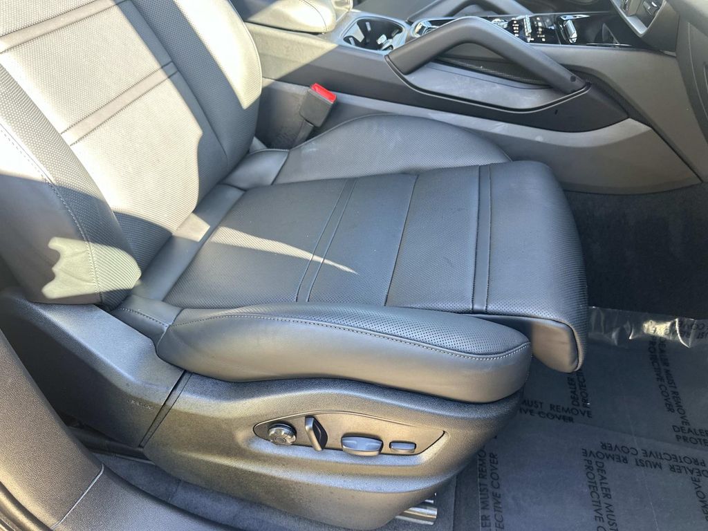 Thumbnail: 2025 Porsche  - 22