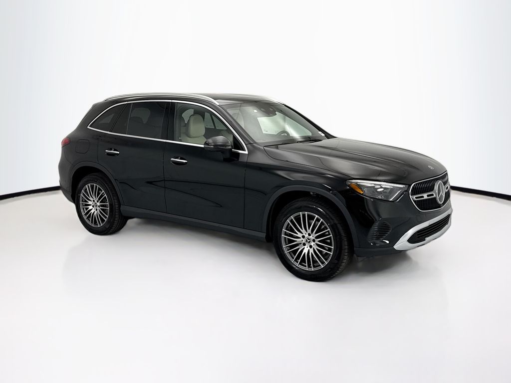 Thumbnail: 2026 Mercedes-Benz GLC - 3