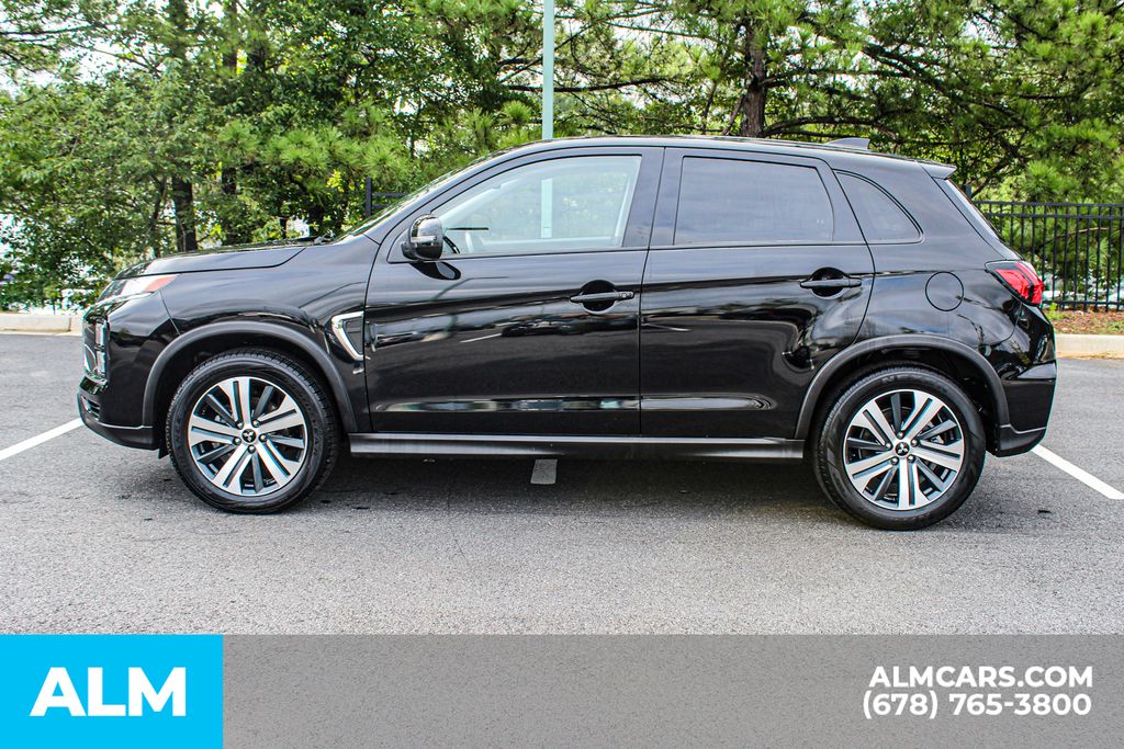 Used 2024 Silver Mitsubishi 2.0 SE image 6