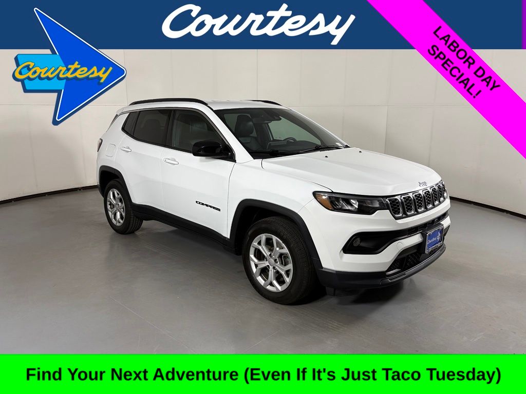 Bright White Clearcoat 2024 Jeep Compass SUV / Crossover Four-Wheel Drive 8-Speed Automatic