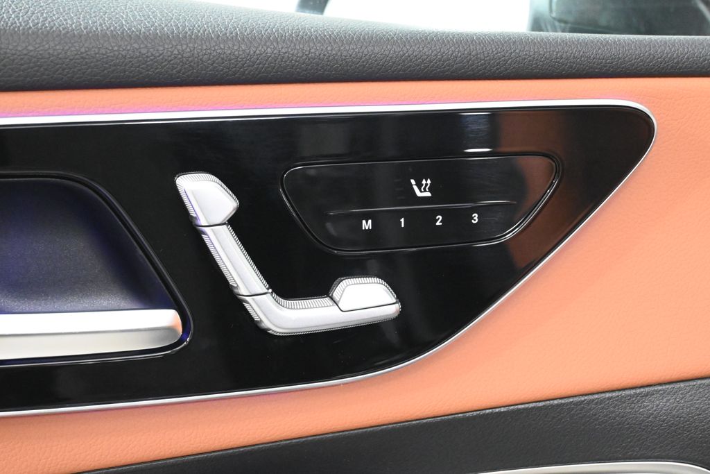 2025 Mercedes-Benz GLC 300 21