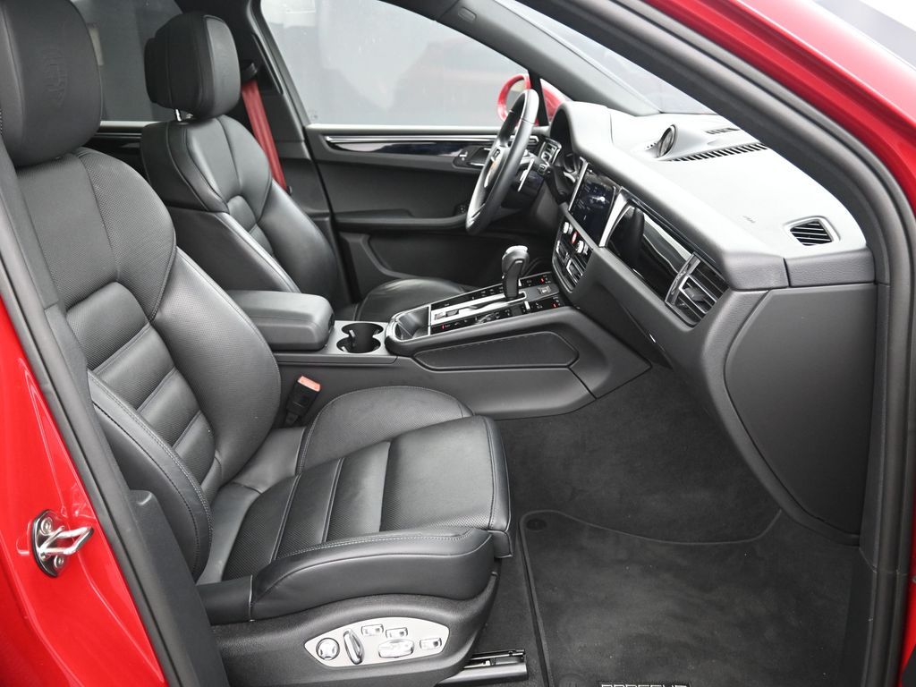 Certified Used 2025 Red Porsche  image 30