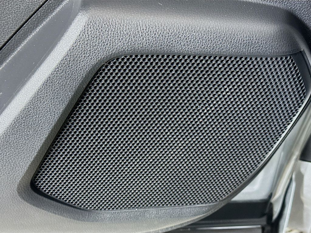 Thumbnail: 2022 Toyota Highlander - 18