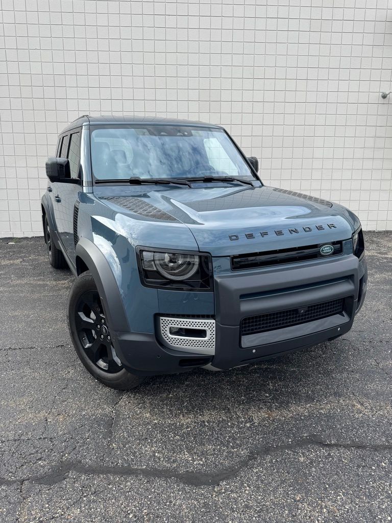 2020 Land Rover Defender 110 SE AWD