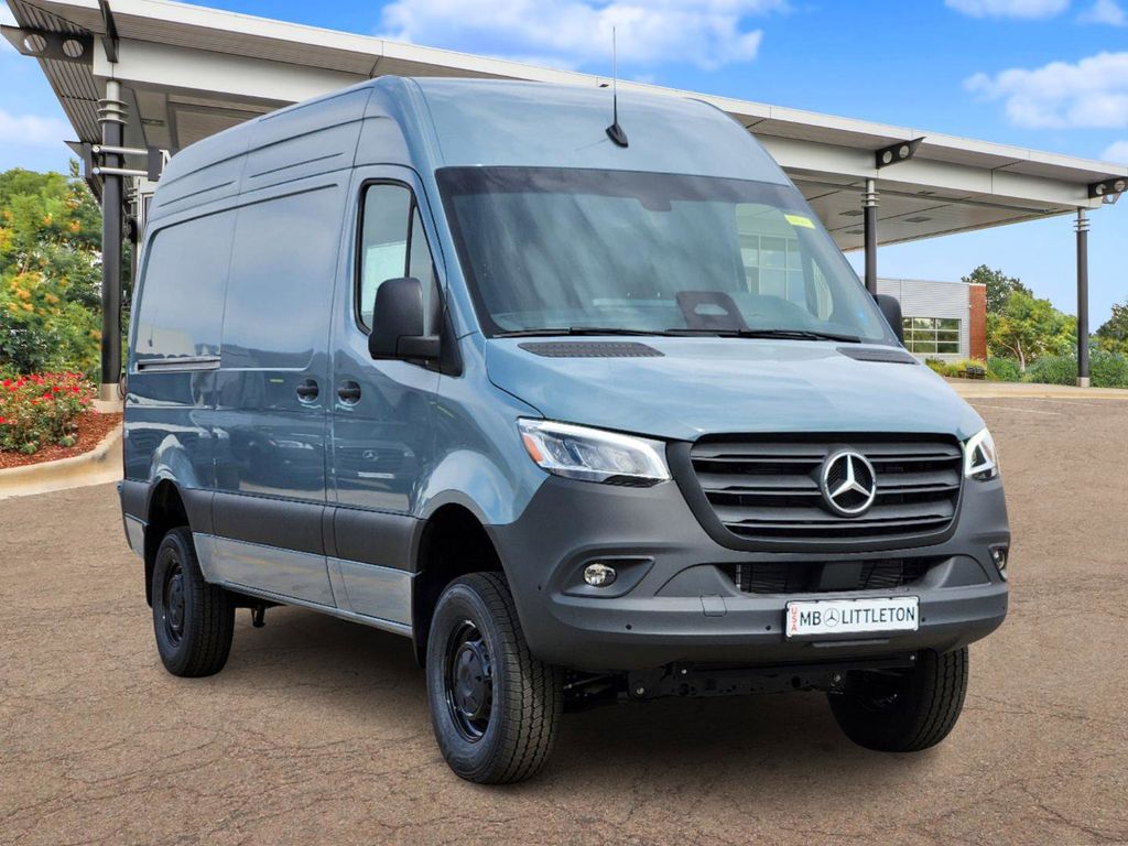 2025 Mercedes-Benz Sprinter 2500 Cargo 144 WB 2