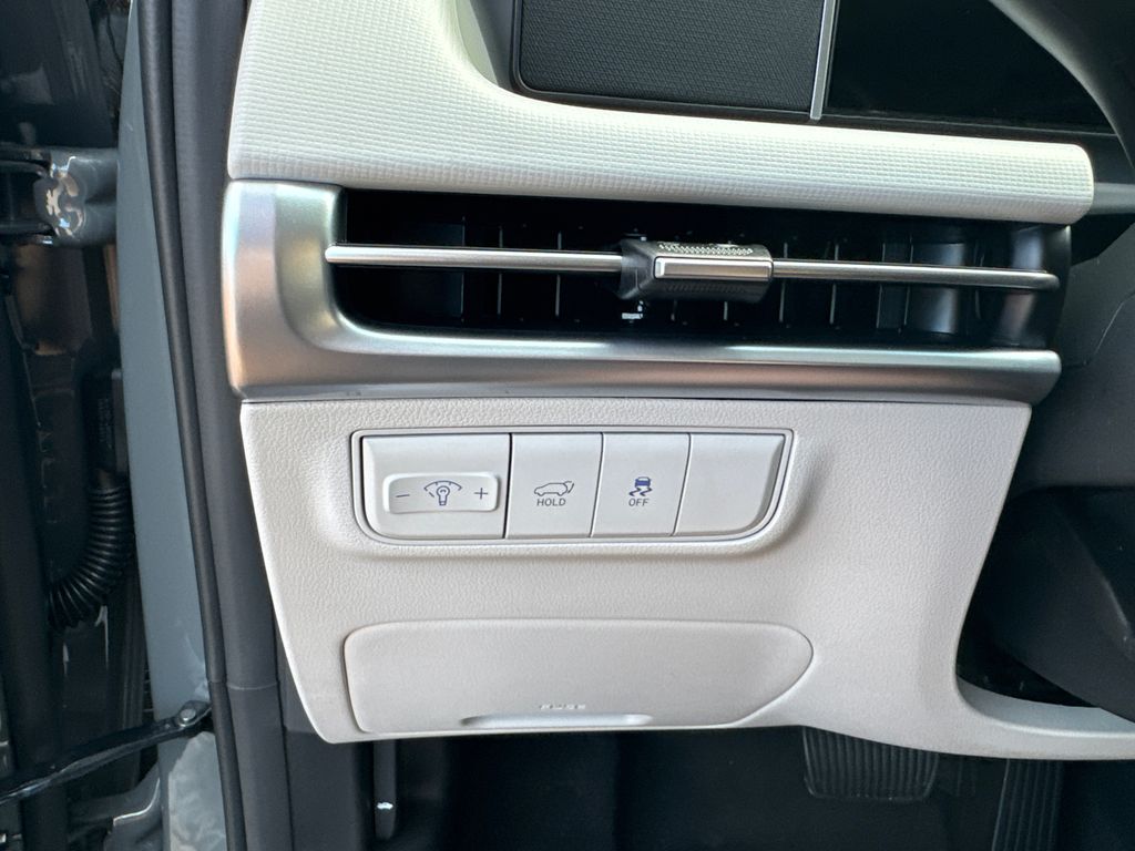 2025 Hyundai Tucson SEL photo 19