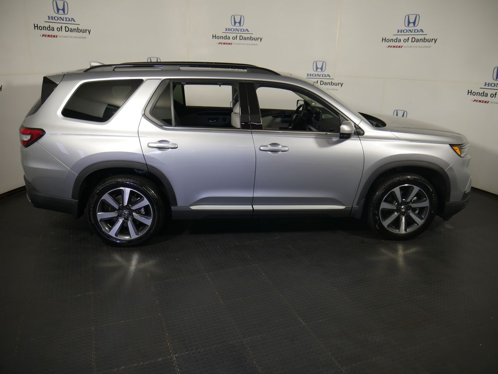 Thumbnail: 2024 Honda Pilot - 3