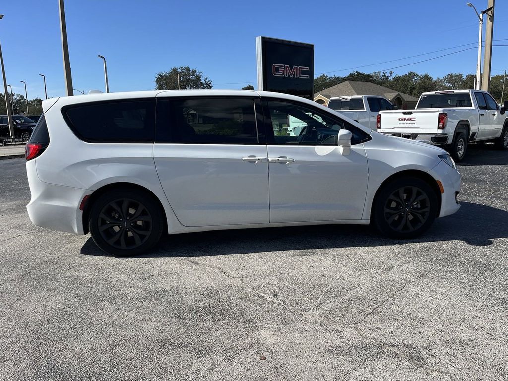 2018 Chrysler Pacifica Touring Plus 4