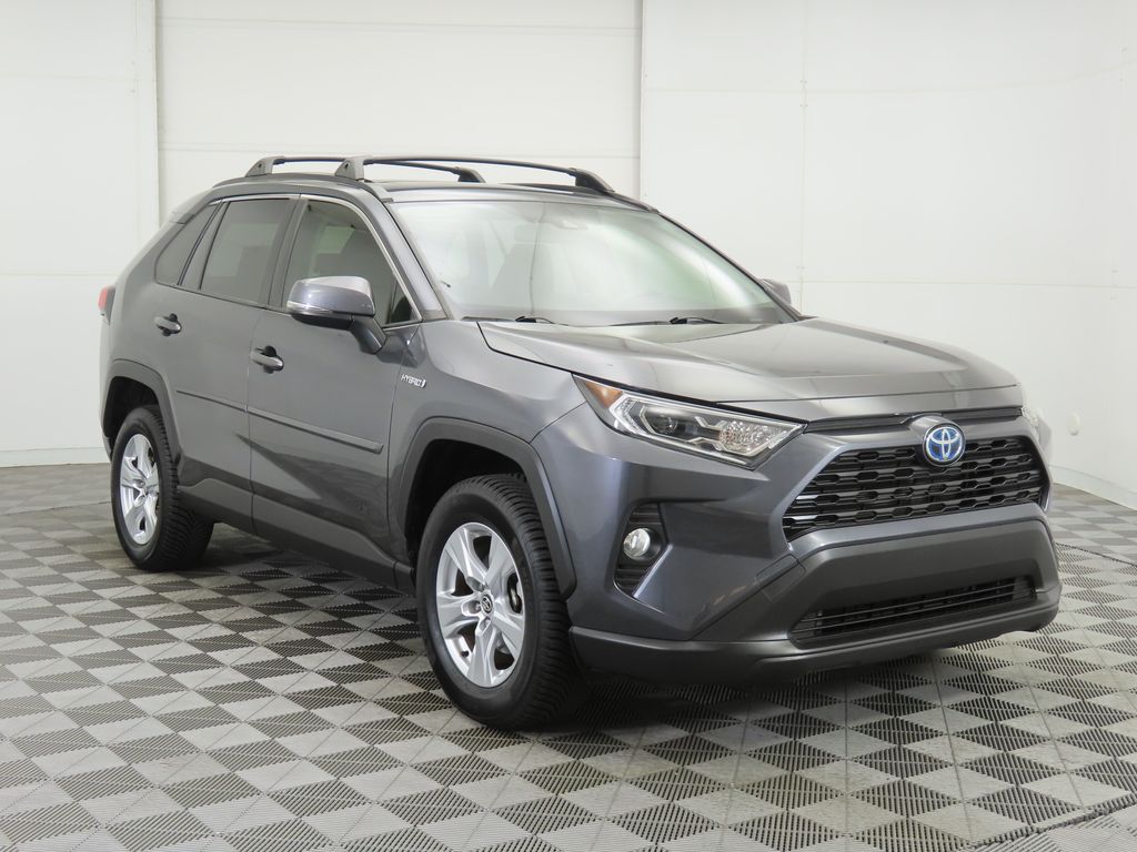 Thumbnail: 2020 Toyota RAV4 - 3