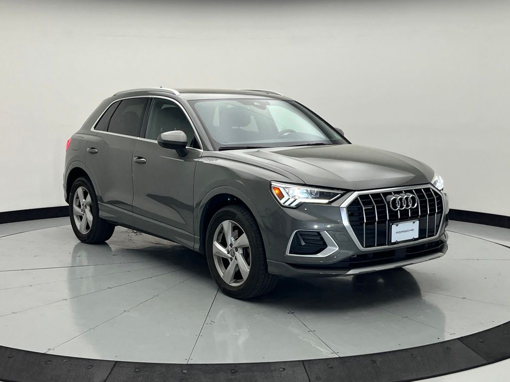 Thumbnail: 2020 Audi Q3 - 3