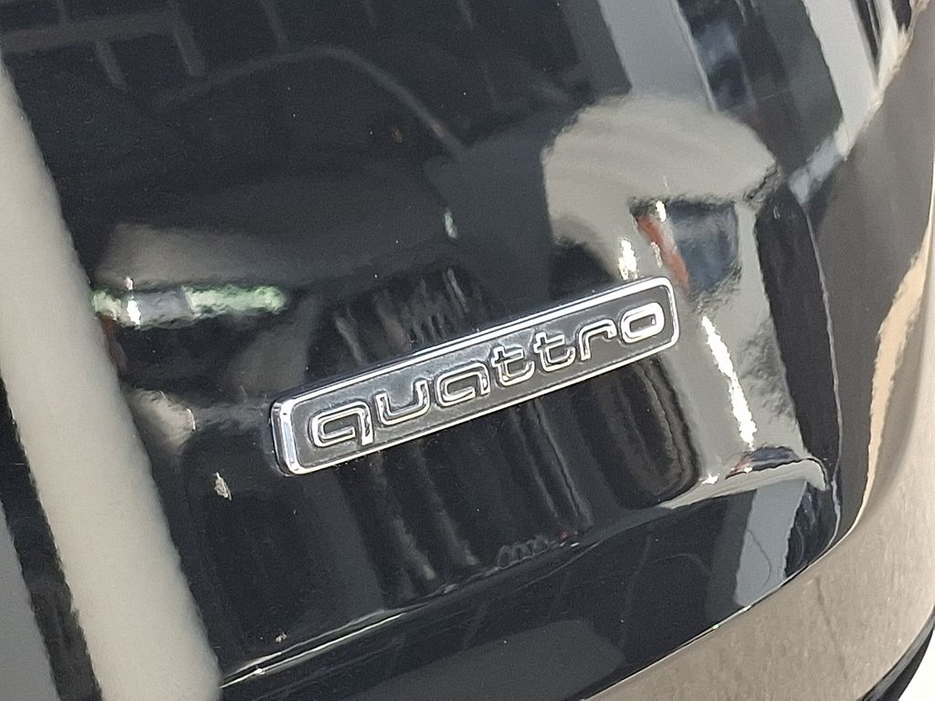 Thumbnail: 2023 Audi Q7 - 32