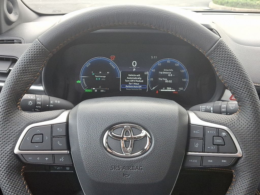 2025 Toyota Sienna L 7