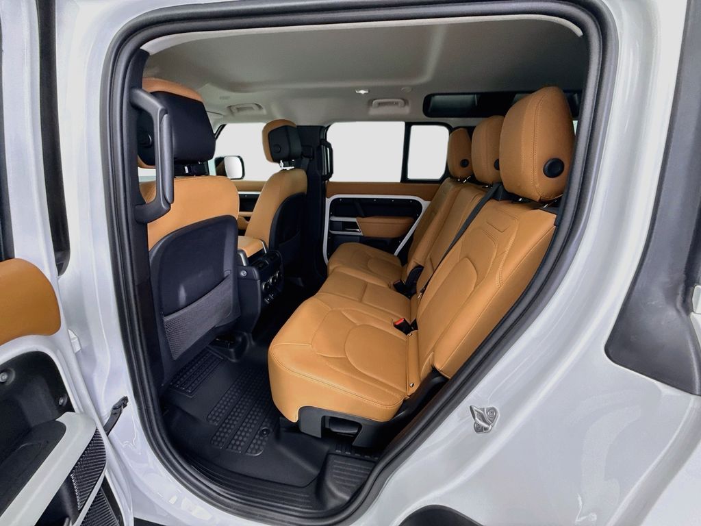 Thumbnail: 2023 Land Rover Defender - 20