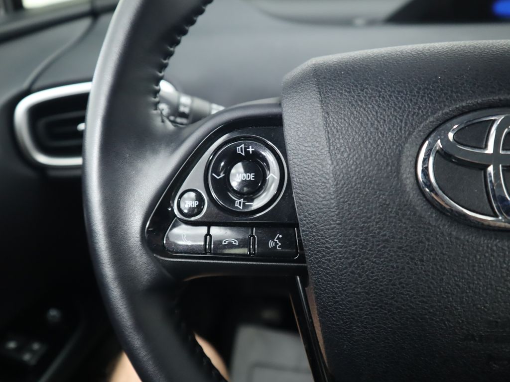 Thumbnail: 2021 Toyota Prius Prime - 11