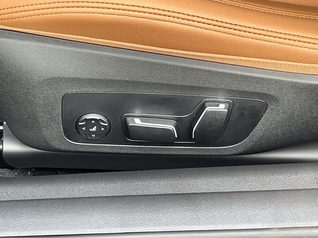 Thumbnail: 2026 BMW 4 Series - 12