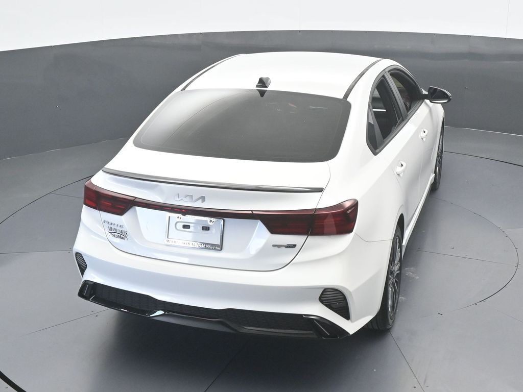 Used 2024 Snow White Pearl Kia GT-Line image 49