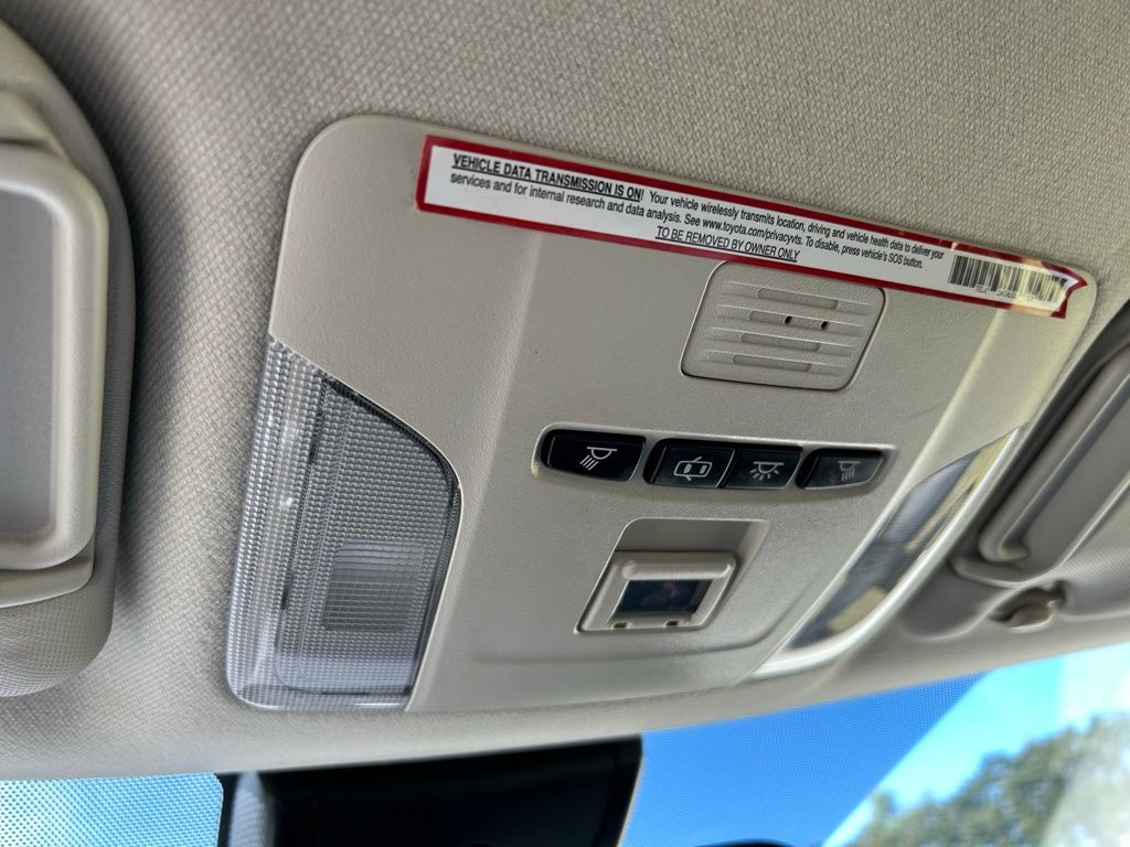 Thumbnail: 2022 Toyota Corolla - 26