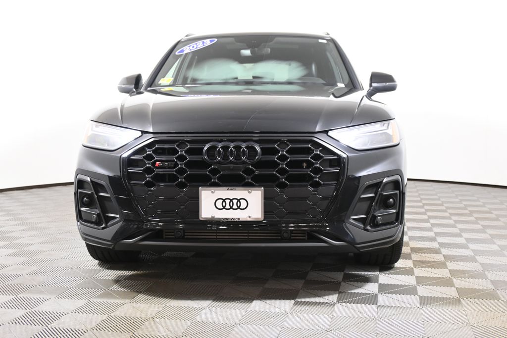 Thumbnail: 2023 Audi SQ5 - 10