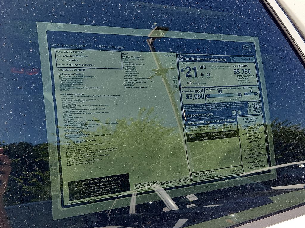 Thumbnail: 2025 Land Rover Discovery - 11