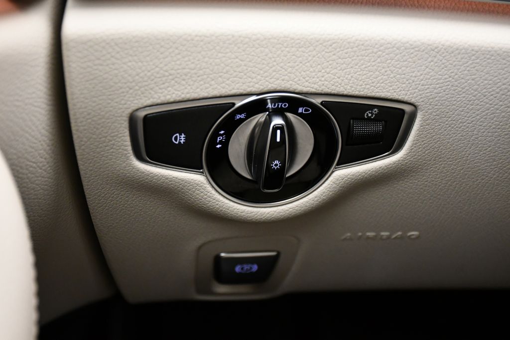 Thumbnail: 2023 Mercedes-Benz E-Class - 20