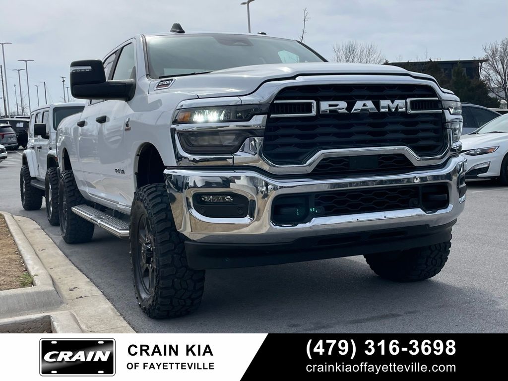 2025 RAM 2500 Big Horn Crew Cab 4WD