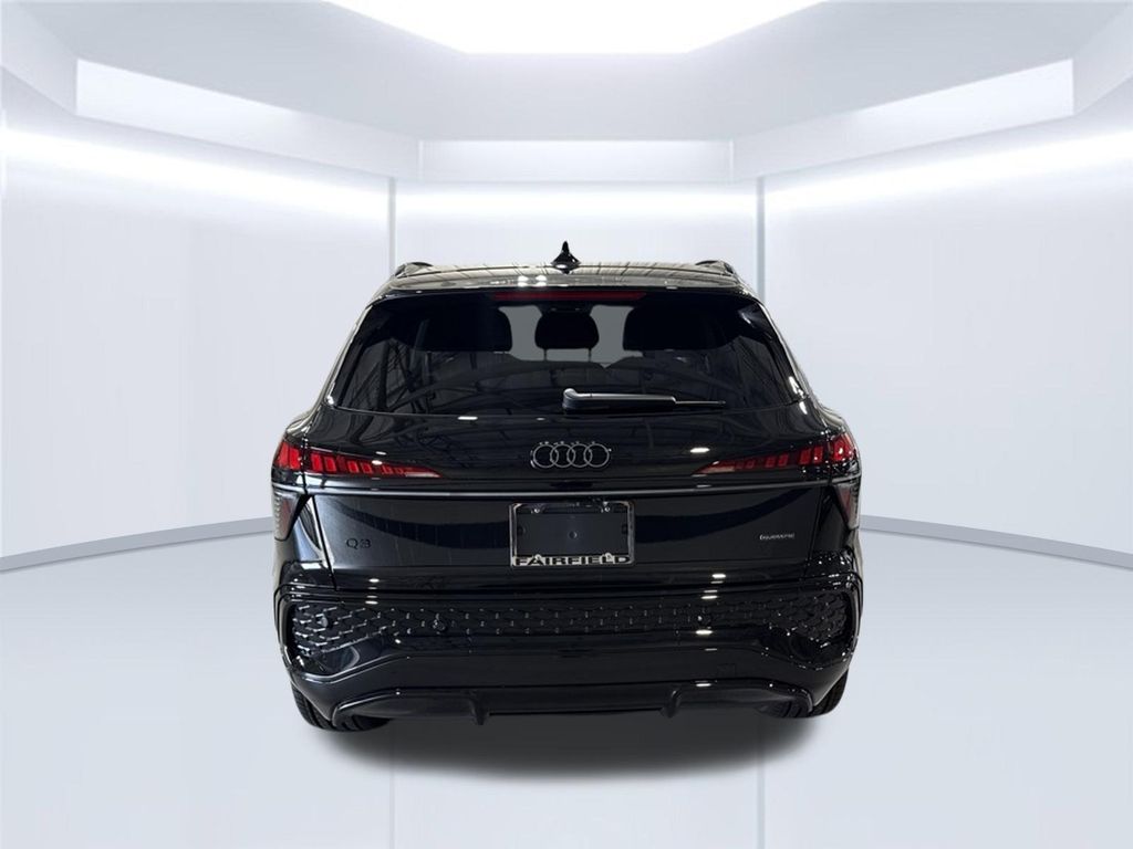 Thumbnail: 2026 Audi Q3 - 4
