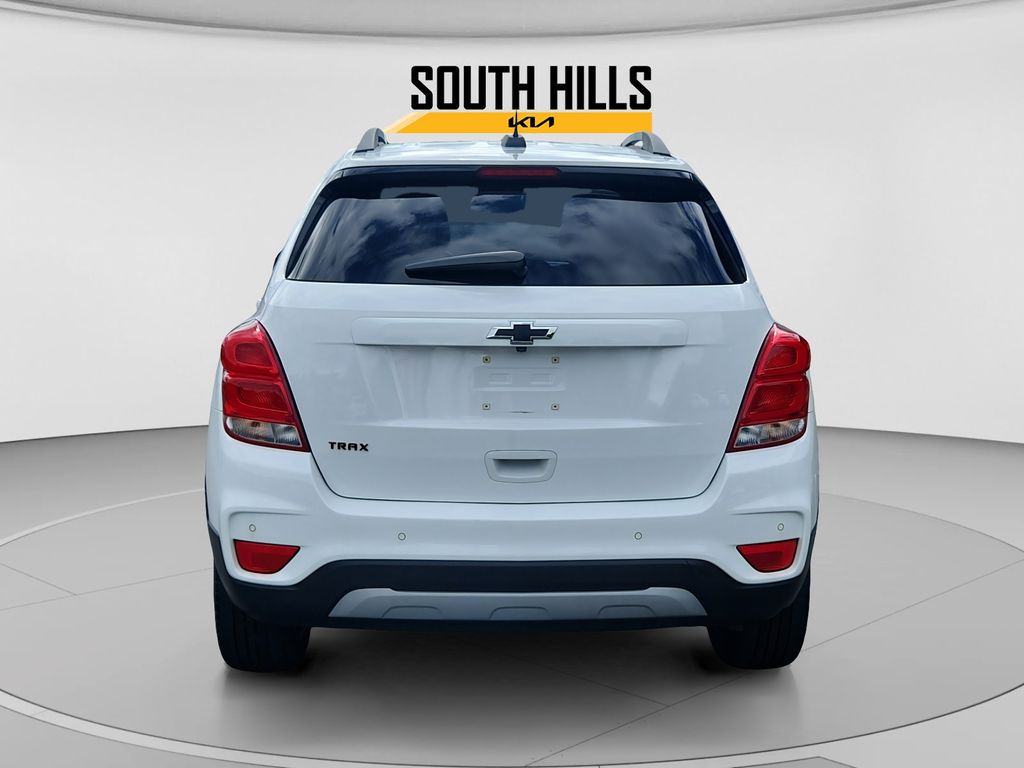 2020 Chevrolet Trax LT - 3
