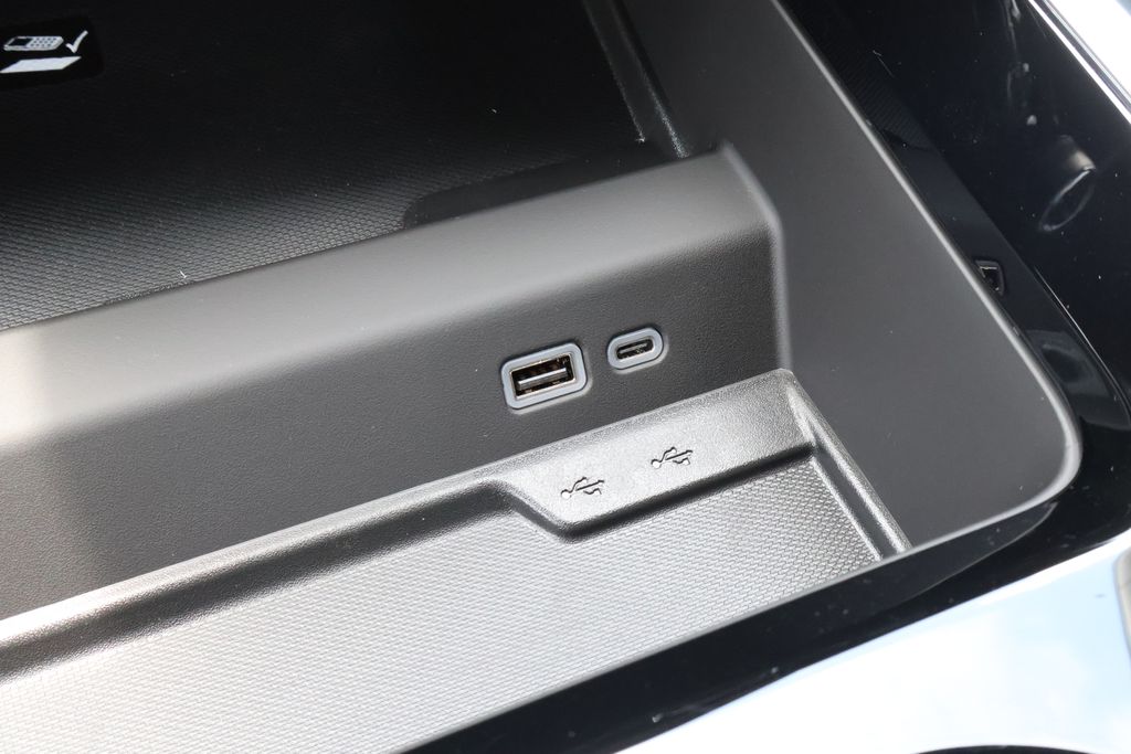 Thumbnail: 2025 Chevrolet Tahoe - 30