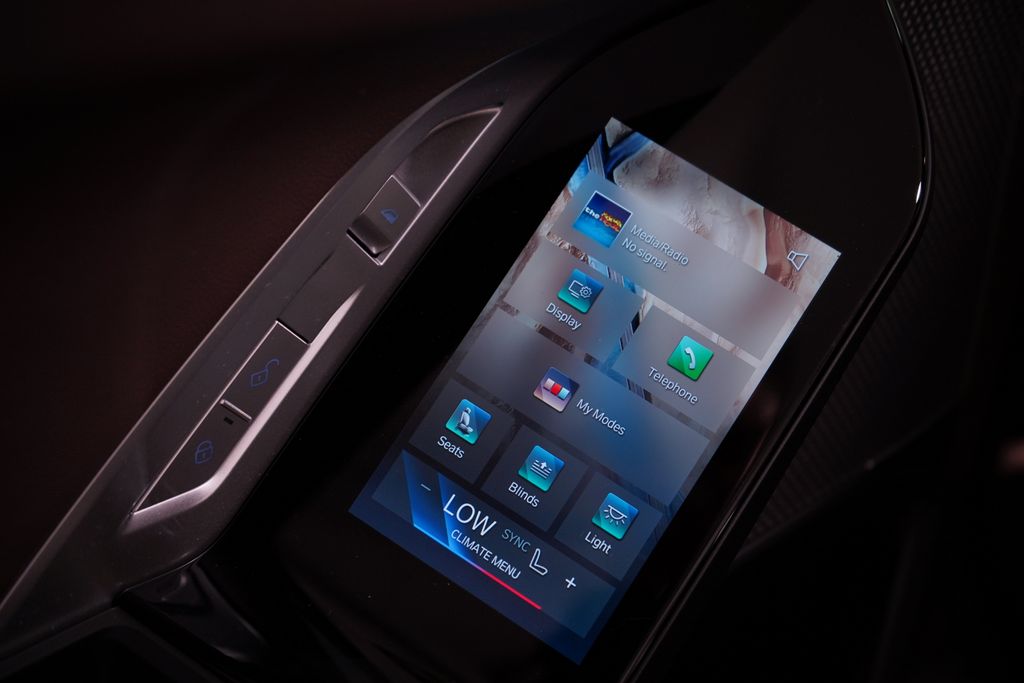 Thumbnail: 2026 BMW i7 - 13