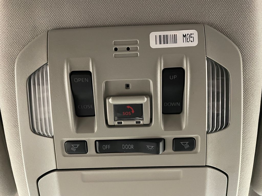 2023 Toyota Highlander XLE 32