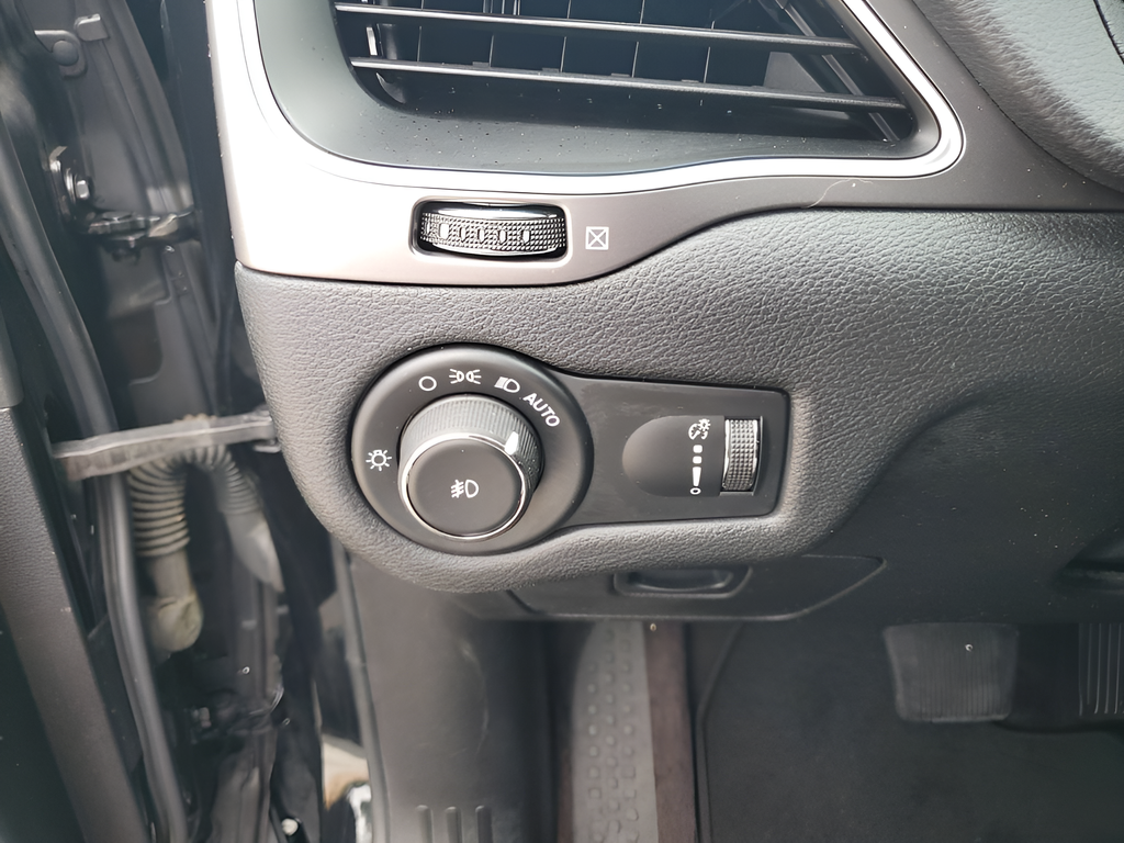 Used Car 2019 Jeep Cherokee  Latitude For Sale Under $12,000 In Austin, Texas