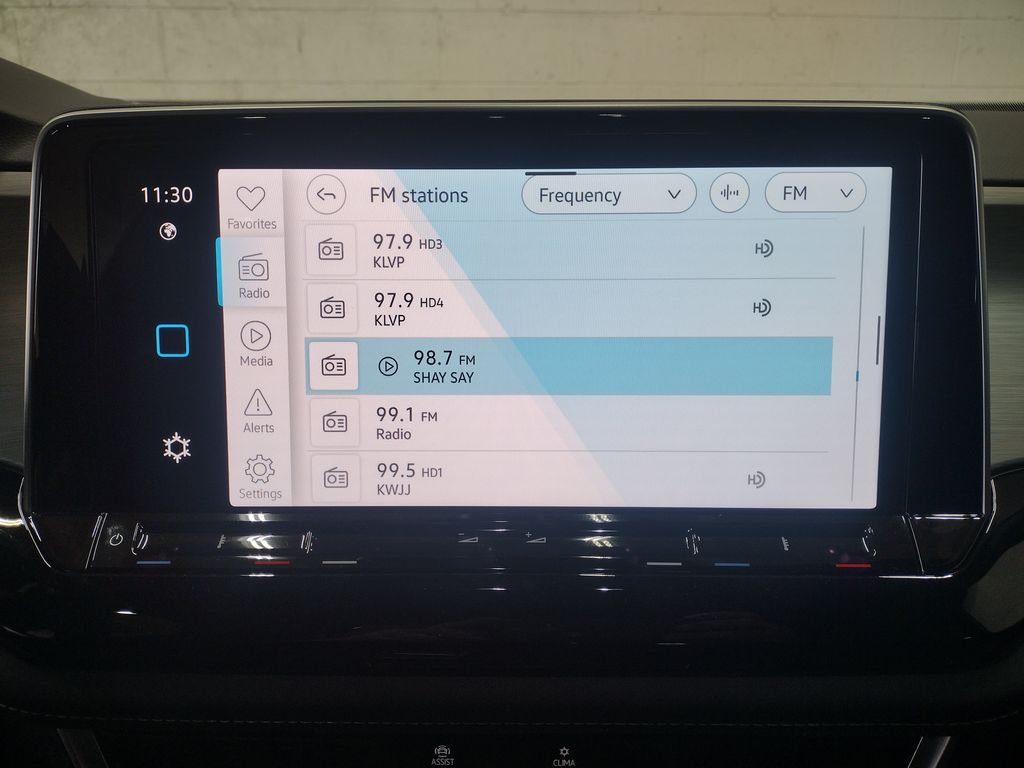 2026 Volkswagen Atlas Cross Sport 2.0T SE
