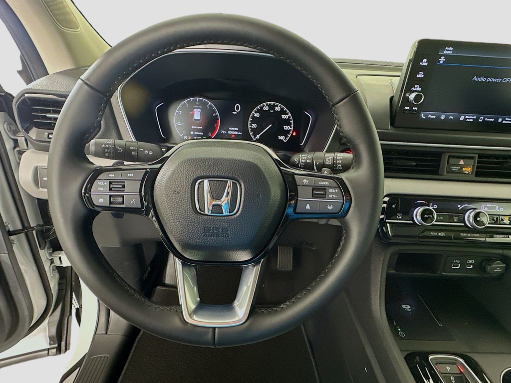Thumbnail: 2025 Honda Pilot - 10