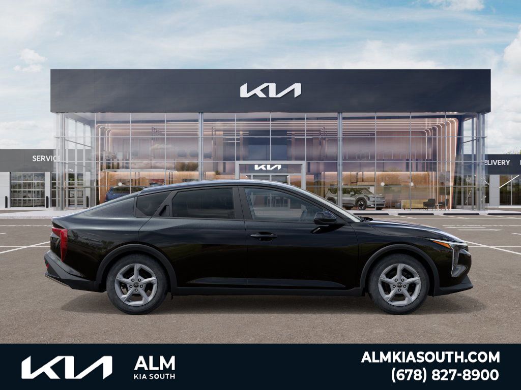 2025 Kia K4 LXS photo 4