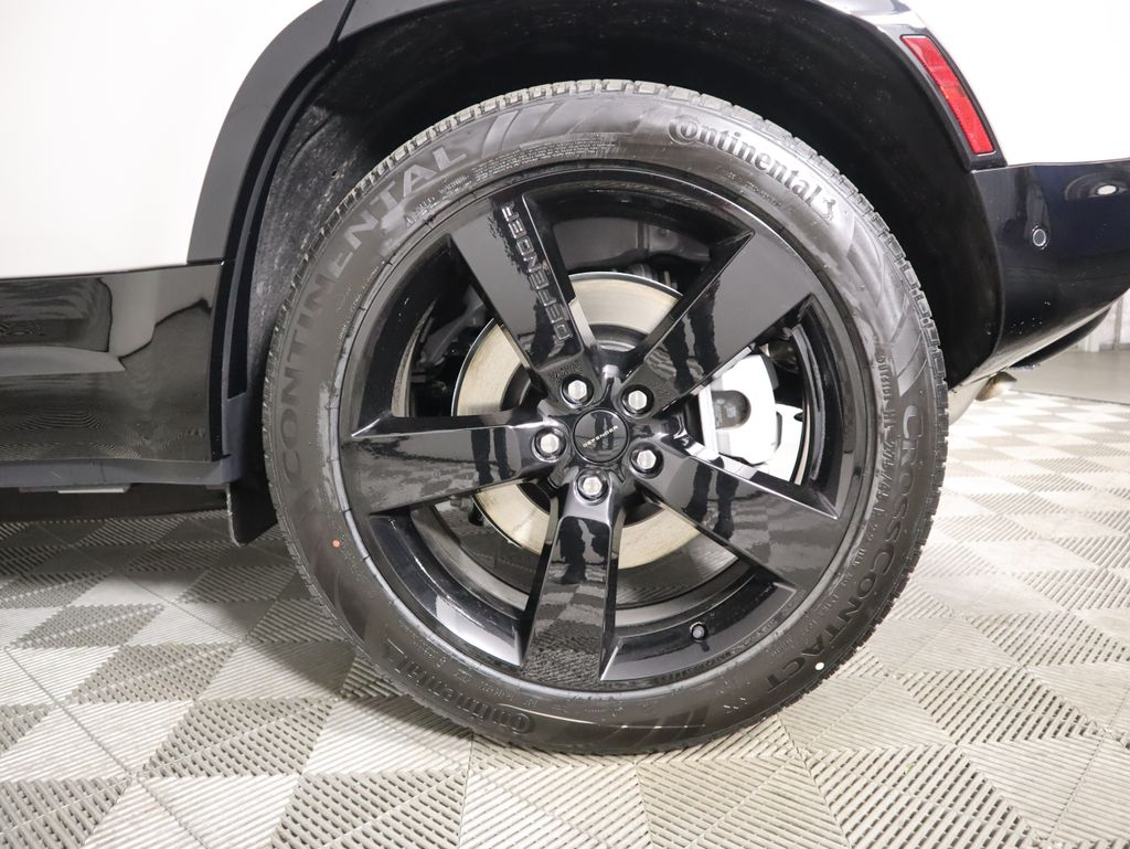 Thumbnail: 2026 Land Rover Defender - 32