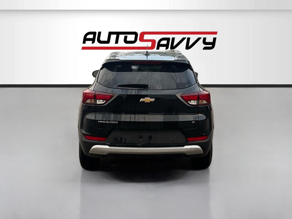 Used 2025 Black Chevrolet LT image 6