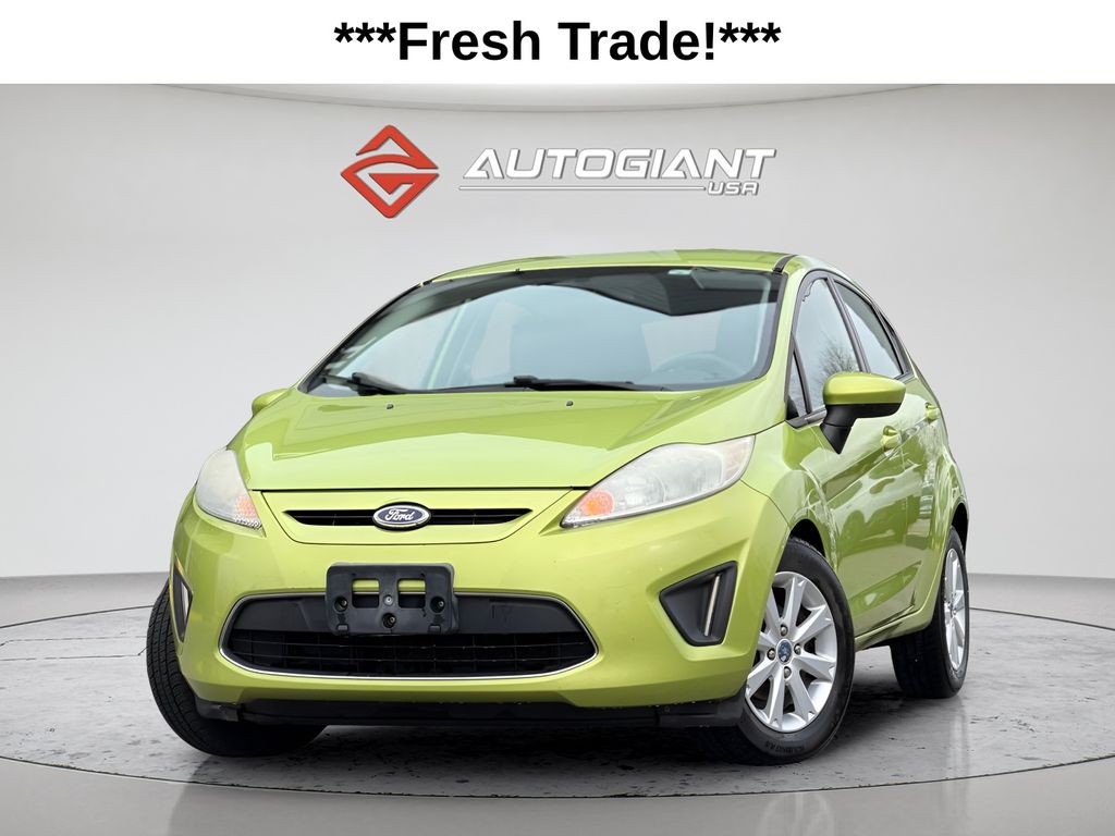 2011 Ford Fiesta SE Hatchback