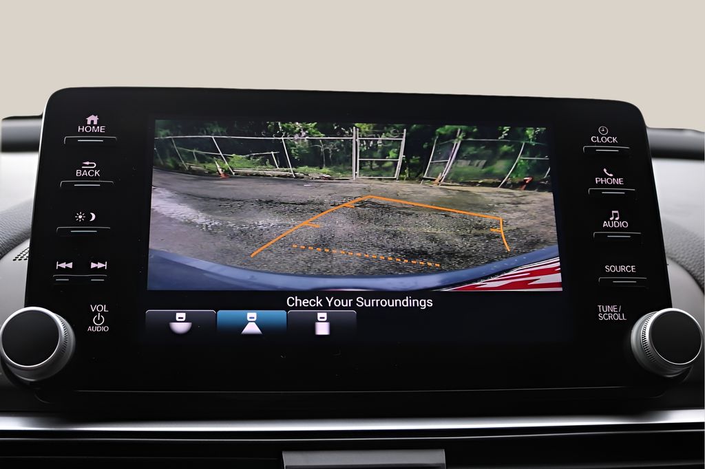 Used 2021  Honda Sport image 22