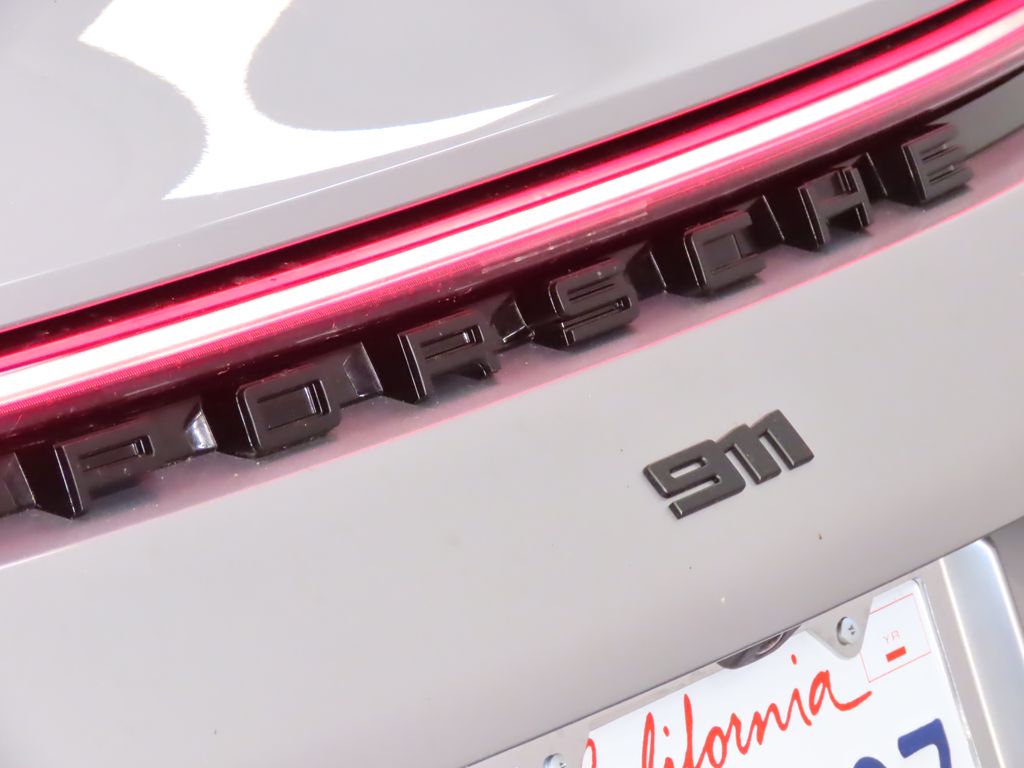 Thumbnail: 2024 Porsche 911 - 11
