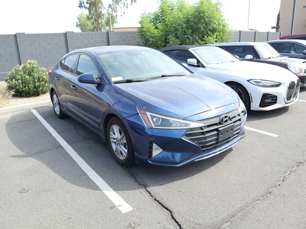 Thumbnail: 2019 Hyundai Elantra - 3