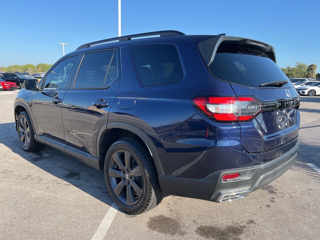 Thumbnail: 2023 Honda Pilot - 4