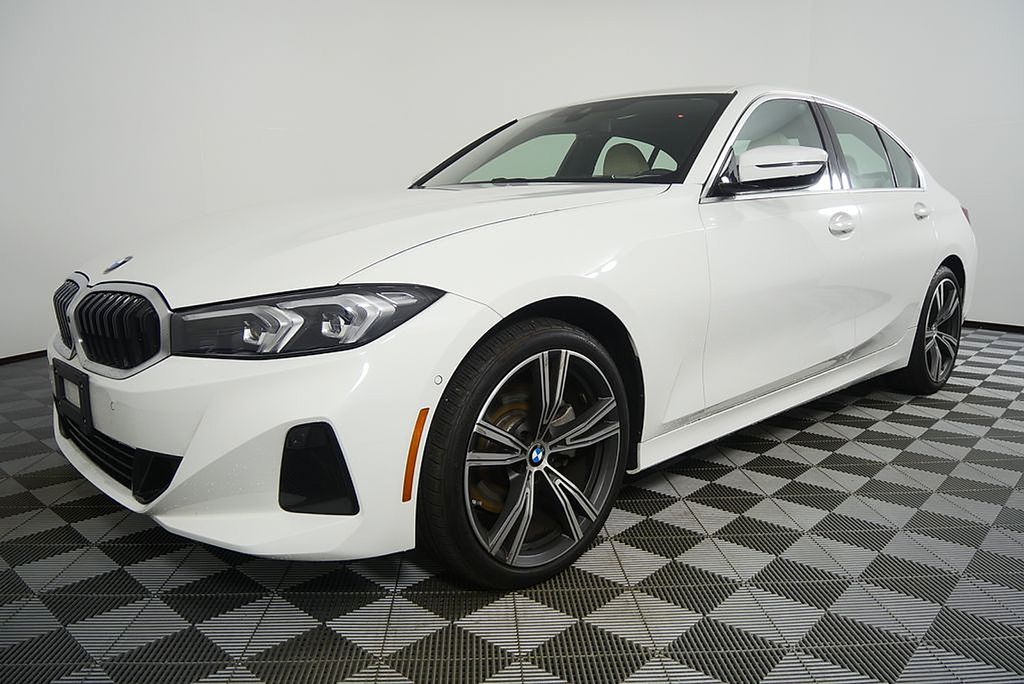 Thumbnail: 2024 BMW 3 Series - 8