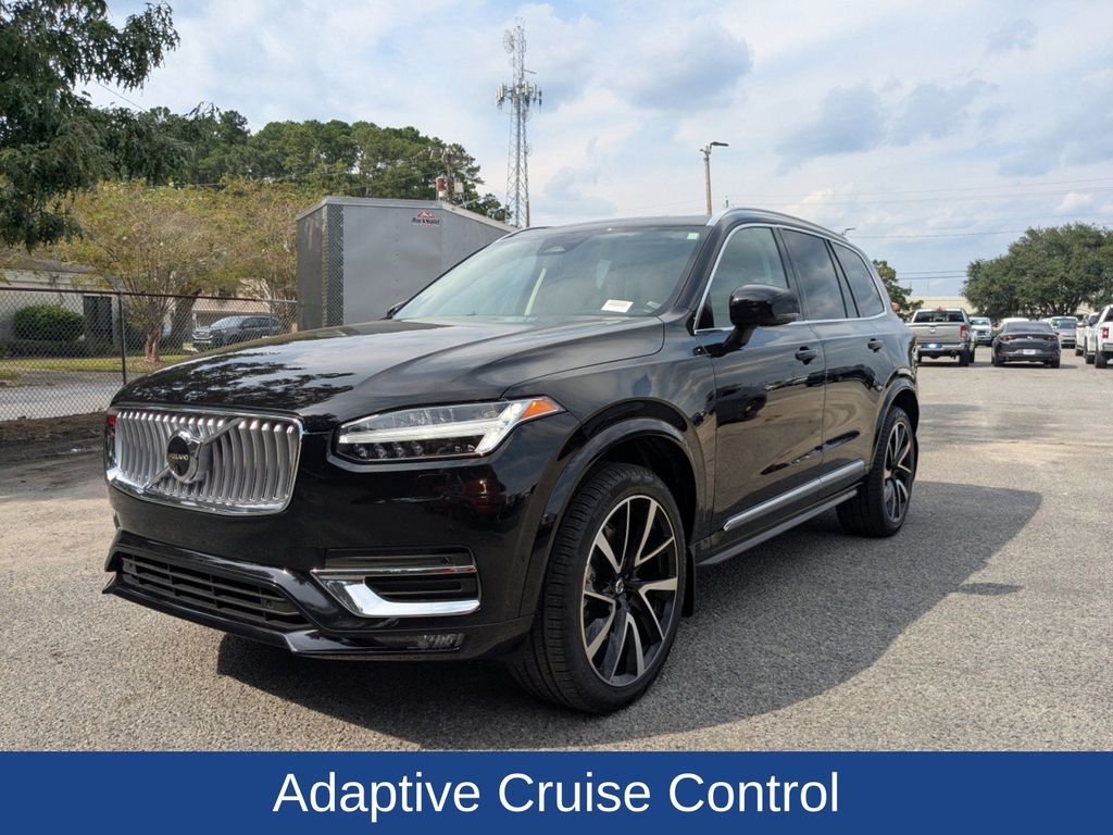 2023 Volvo XC90 B6 Plus 7-Seater