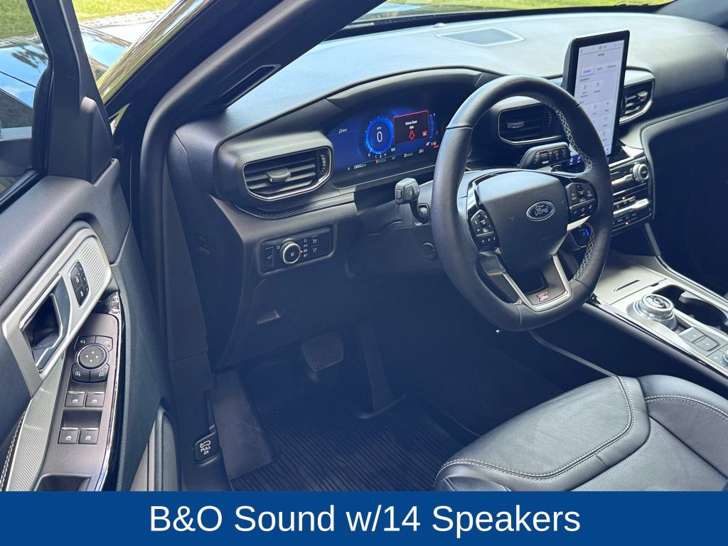 2023 Ford Explorer ST