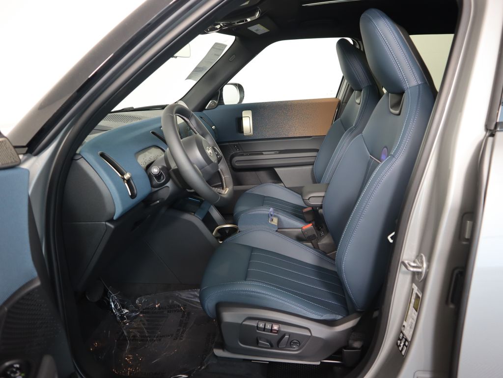 2025 MINI Cooper Countryman Iconic 22