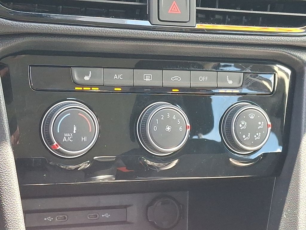 2023 Volkswagen Taos — photo 16